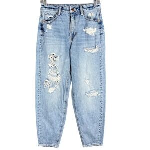American Eagle Relaxed Mom Jean Womens 2 Light Wash Blue Distressed High Rise